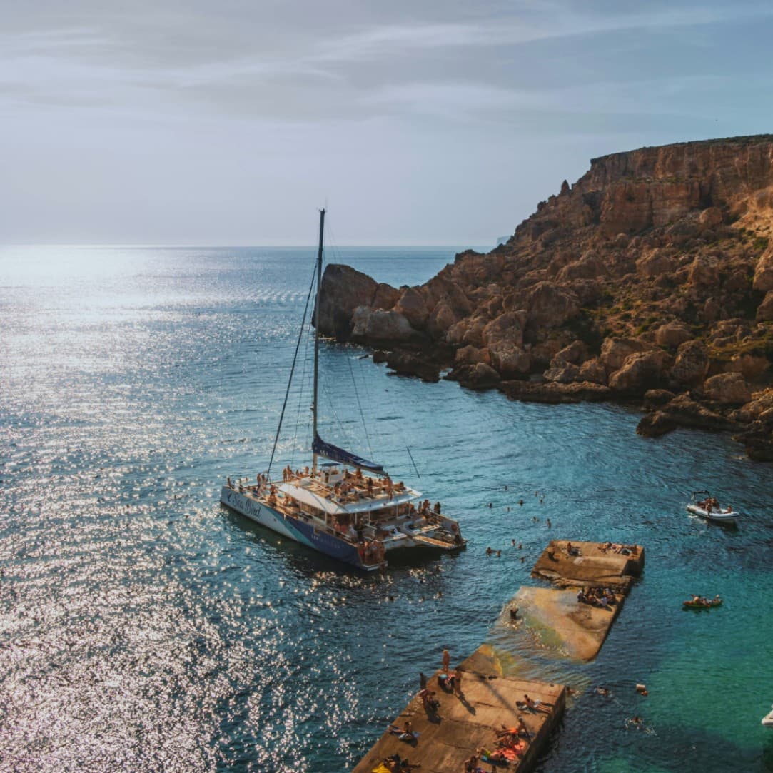 Sail, sip & soak up a Riviera sunset on a catamaran!