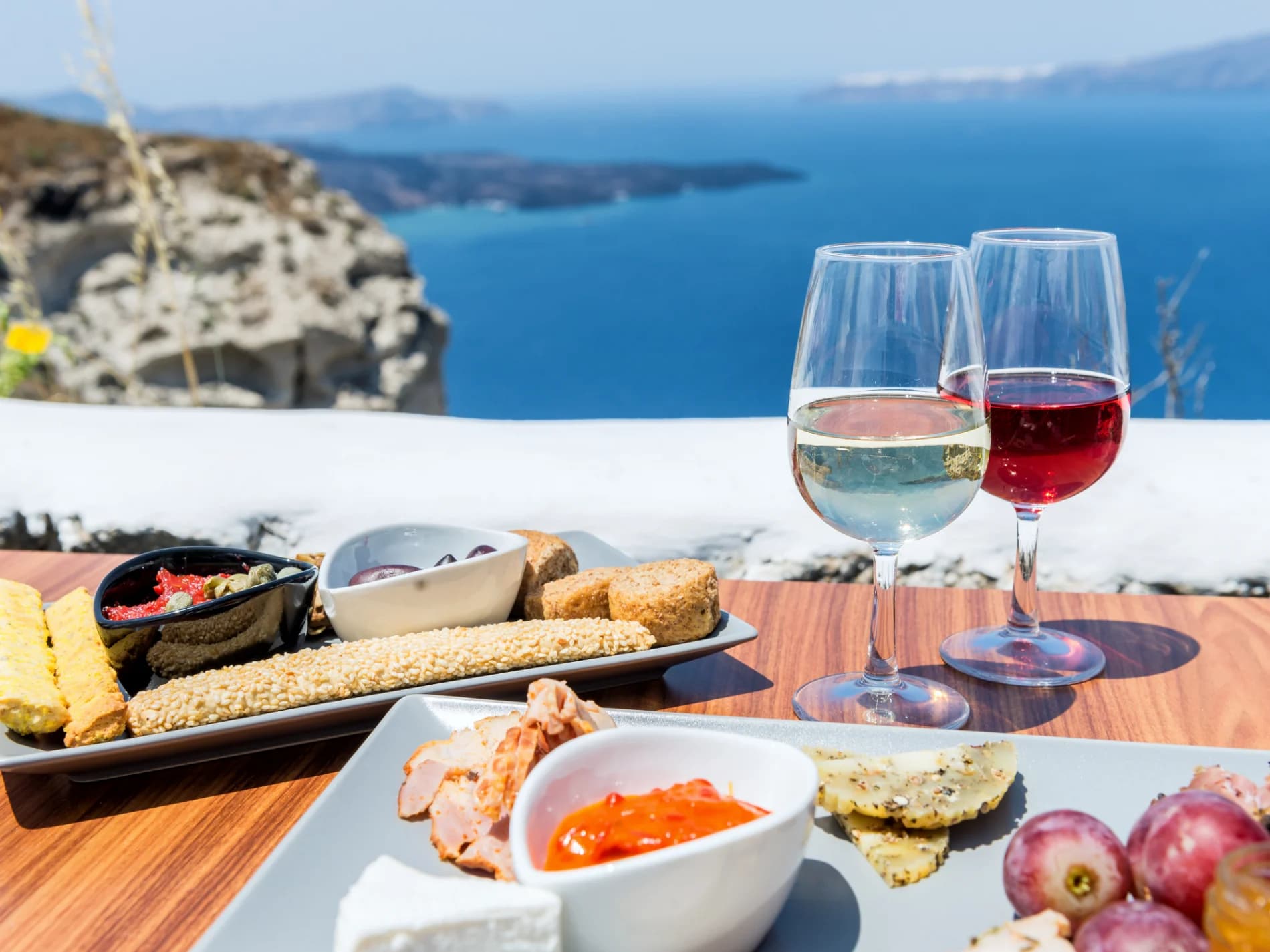 Cook alongside a private chef and savour an afternoon of great food, wine, and good company