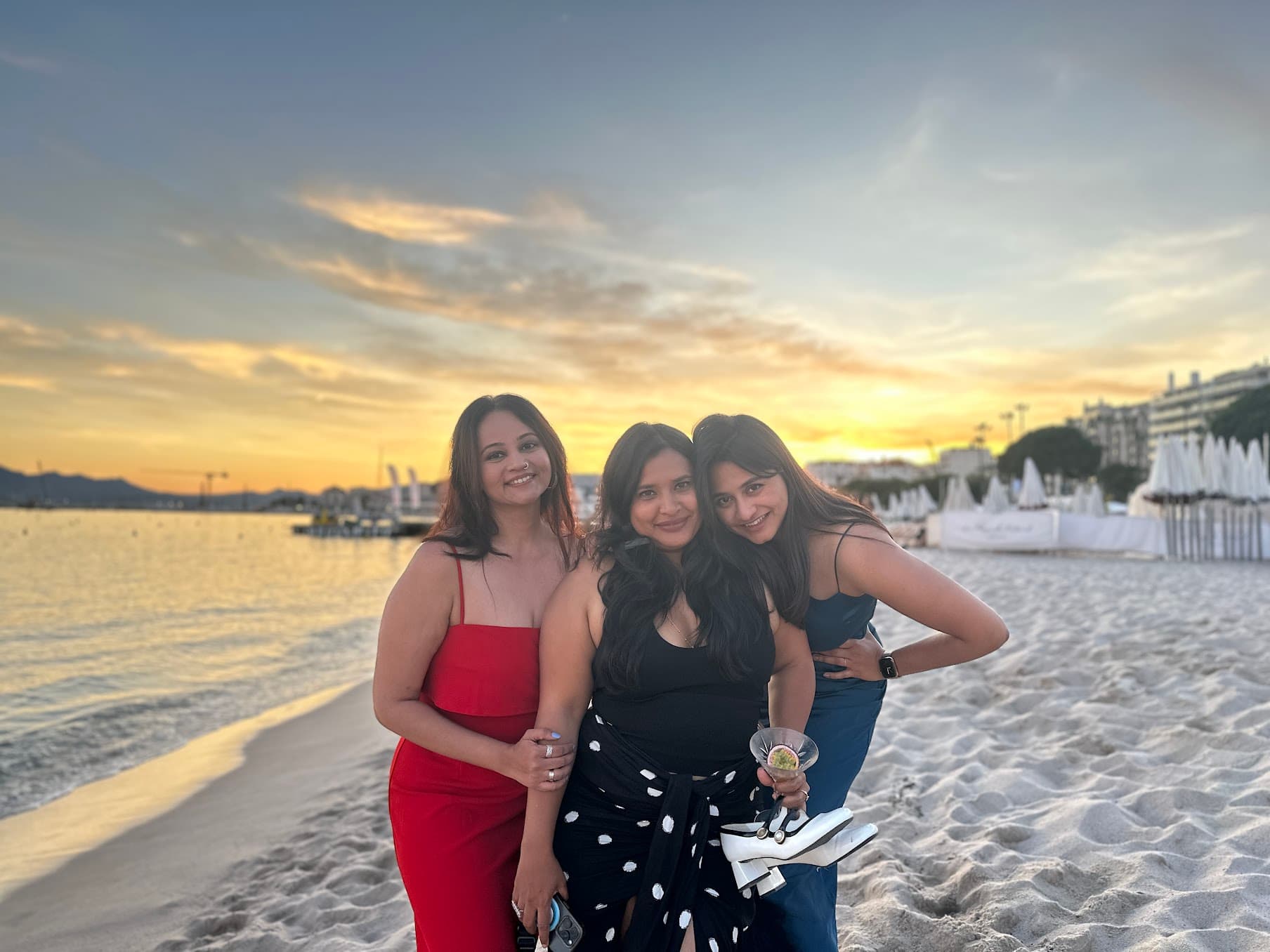 Sundowners and cocktails on the glamorous shores of Cannes