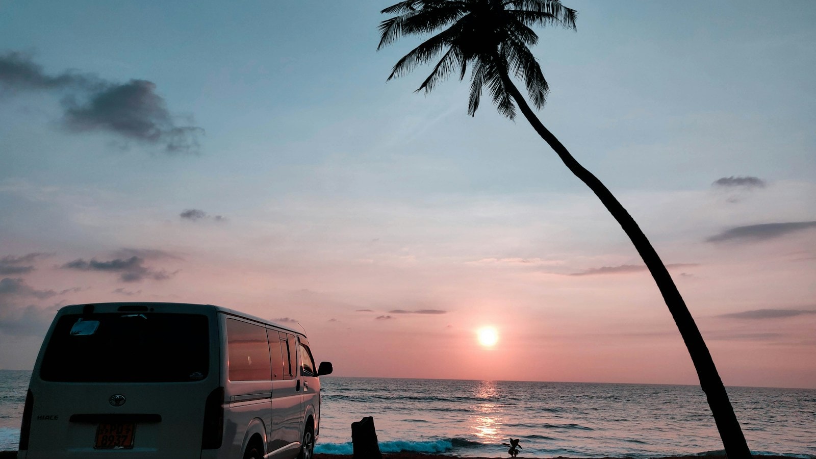 Bucketlist Roadtrip in Sri Lanka: Coast to Hills
