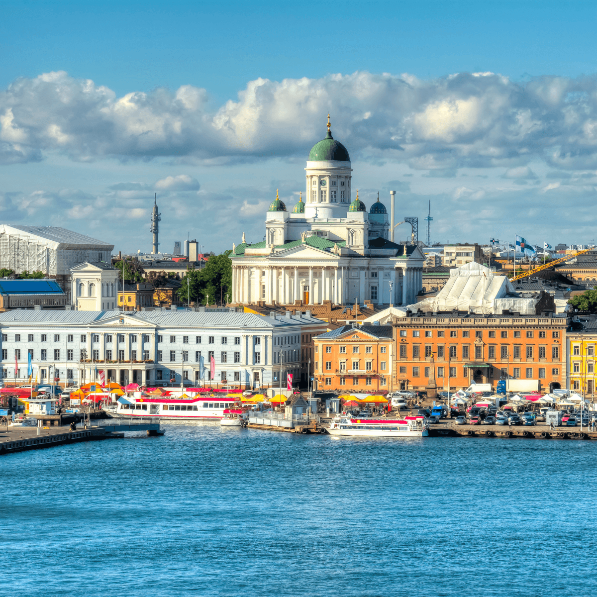 Exploring Helsinki & a final date night with the Tribe