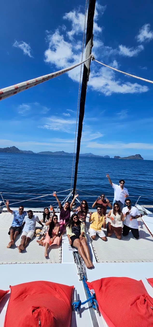 Manta Day by Private Yacht