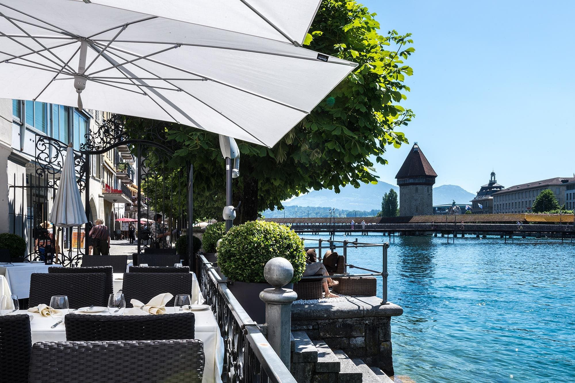 Welcome dinner by the lake in Lucerne